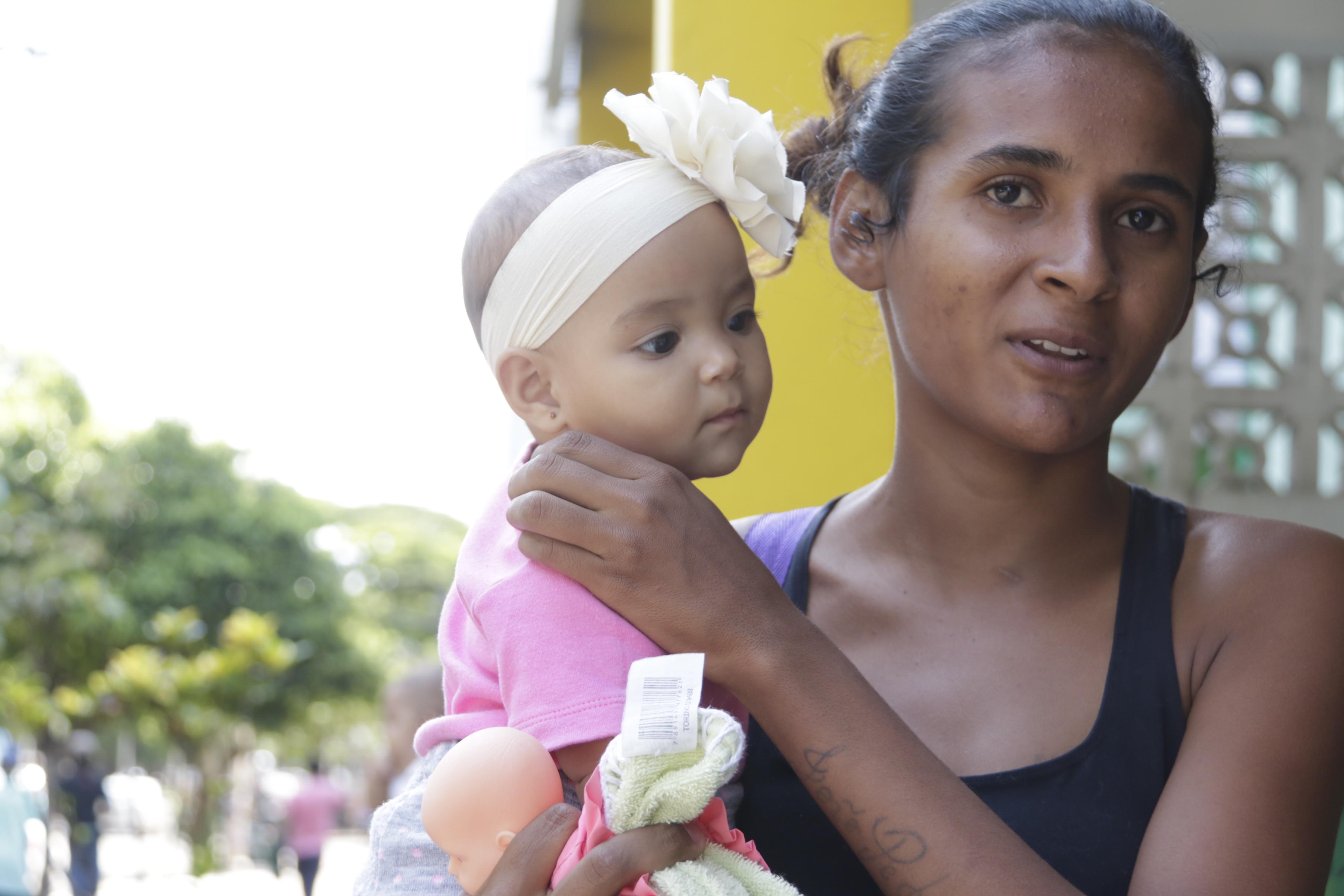 Aloma Fransciele foi em busca de atendimento para a filha de 5 meses
