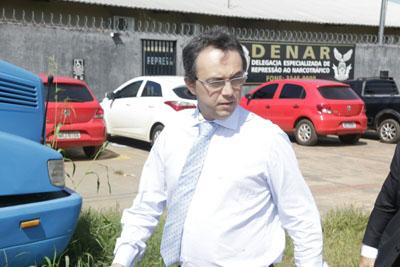 Benedicto de Figueiredo, advogado de João Amorim, ao deixar a Denar (Cleber Gellio)