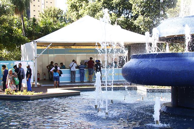 Em cenário de crise, evento na Praça oferece serviços e oportunidades a microempresários