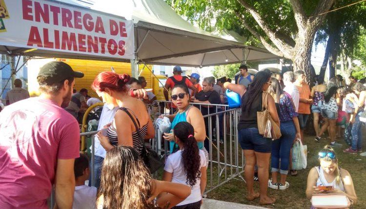 Carro zero é atrativo, mas lazer gratuito também leva pessoas à festa