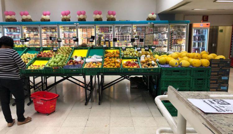 Produtos podem faltar a partir de sábado nos mercados; situação é mais crítica no interior