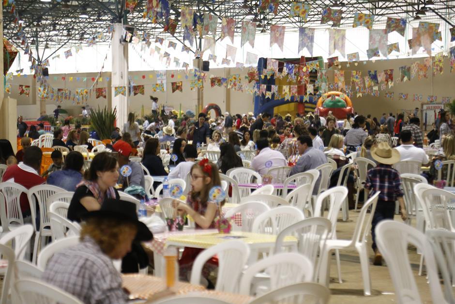 Arraiá da AACC/MS comemora 20 anos e mudança para Alfredo Abrão