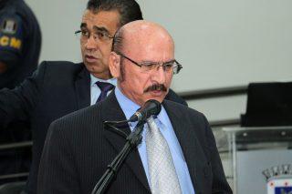 Pedido de informação ao prefeito gera ataques e troca de farpas entre Chiquinho e Loester