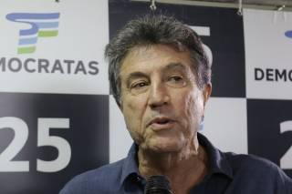 DEM adia definição de aliança até quarta-feira, diz Murilo