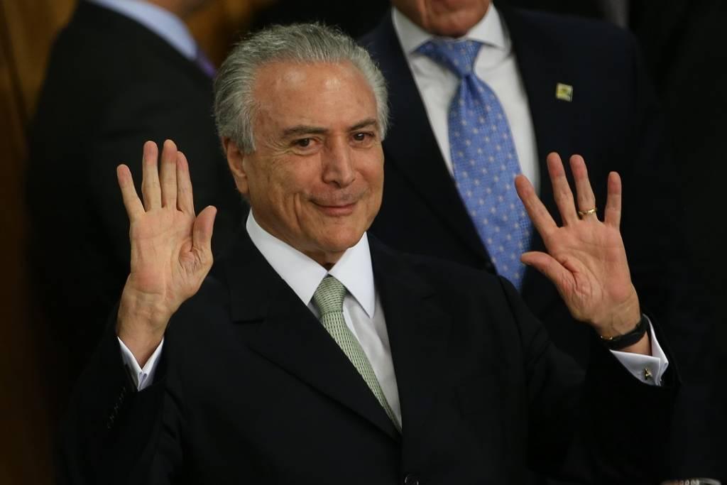 Joesley é condenado a pagar R$ 300 mil a Temer por danos morais