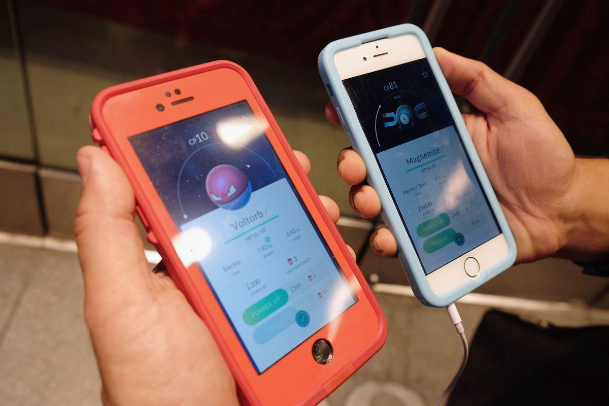 A troca de pokémons é uma das atualizações. | Reprodução