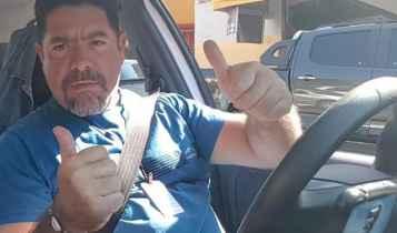 Entre uma pauta e outra, Fernando é o motorista dos ditados populares