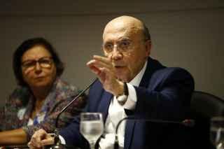 A empresários, Meirelles promete incentivo ao escoamento da produção por outros modais