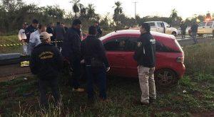 Dupla fuzilada dentro de carro na fronteira é identificada, vítimas seriam tio e sobrinho