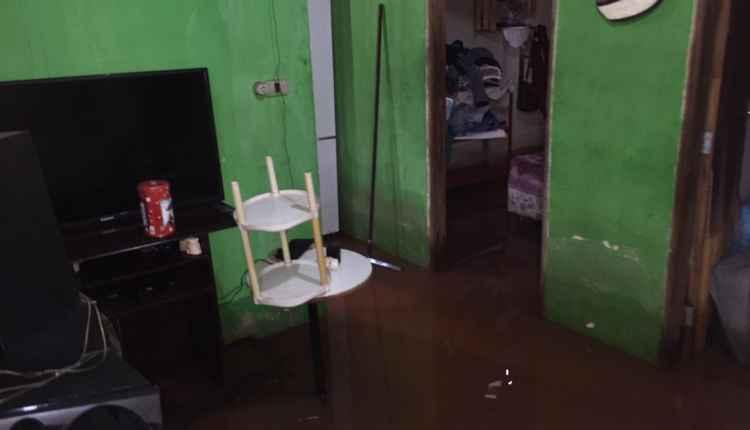 Chove em 5 horas o esperado para o mês todo e MS já tem desabrigados
