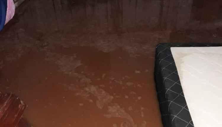 Chove em 5 horas o esperado para o mês todo e MS já tem desabrigados