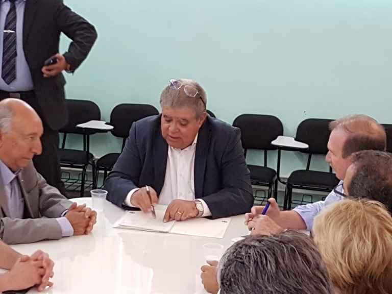 Marun se compromete a disponibilizar verba emergencial para Hospital do Câncer