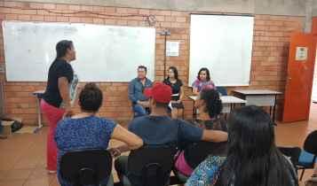 Pais, alunos e professores lamentam desativação de escola Riachuelo após 61 anos de funcionamento