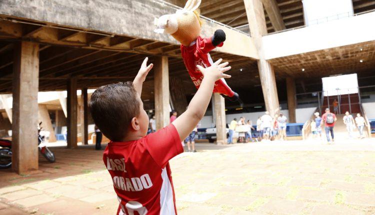 Começa Estadual 2019: novo mascote, mulheres gandulas e família no Morenão