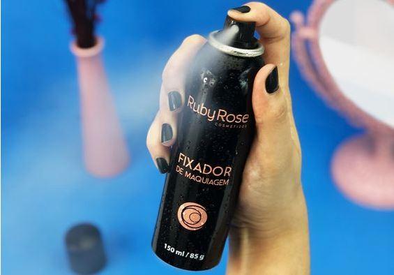Make para o Verão: 5 dicas para não deixar a maquiagem derreter no dia a dia