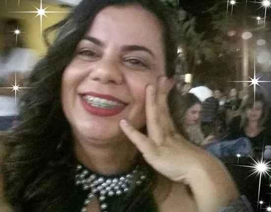 Em ato simbólico, enfermeiros choram a morte de Janaína e clamam por visibilidade