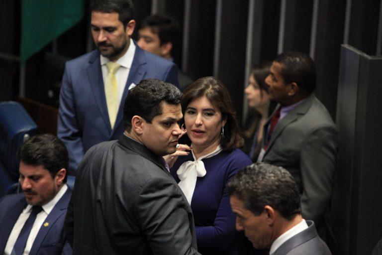 Simone evitou candidatura avulsa para não atrapalhar eleição e adotar campanha ‘anti-Renan'