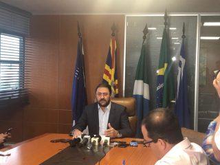 Alvo de operação da PF, em pleno Carnaval Longen lança edital em busca da reeleição