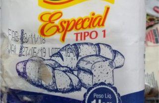 Supermercado é flagrado vendendo produtos vencidos e com larvas na Capital