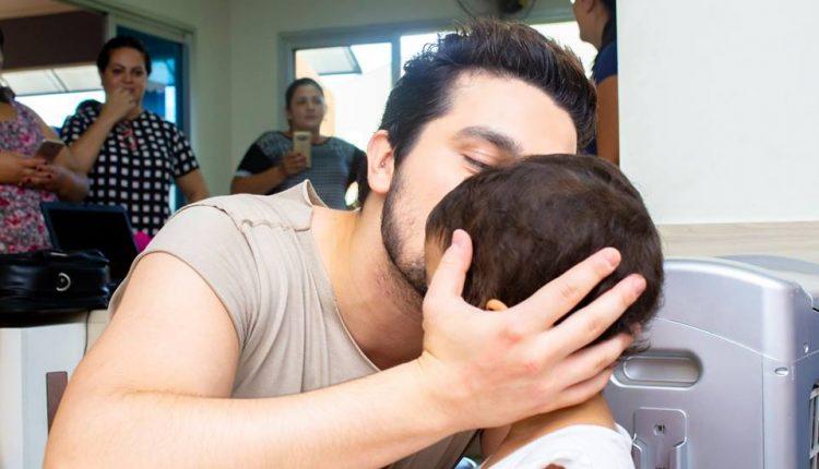 Luan Santana comemora aniversário em Casa de Apoio de Campo Grande