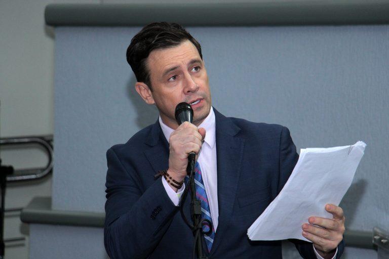 “Tem que descer o cacete”, diz vereador sobre vandalismo no Carnaval do Centro
