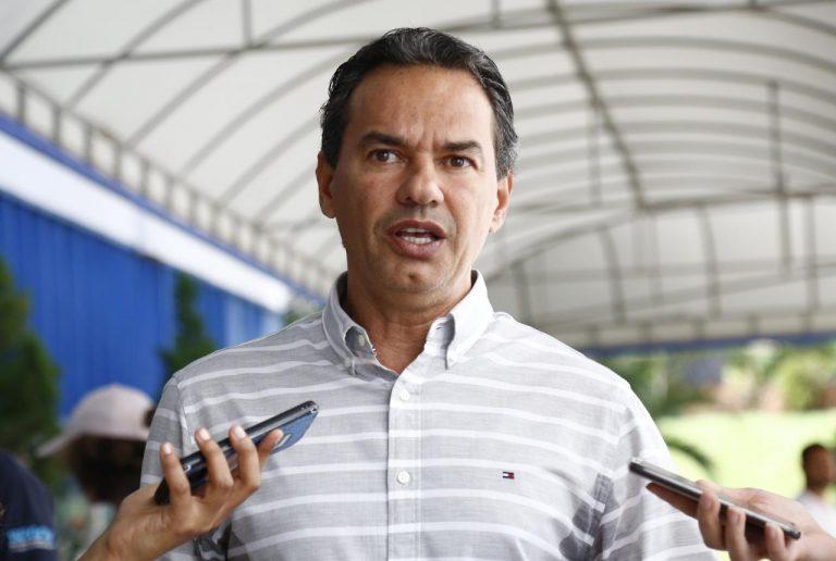 Prefeito afirma que dará ‘o que for possível' de reajuste salarial a servidores