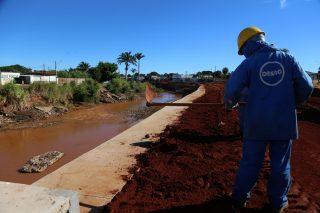 Após Governo Federal atrasar pagamento, obras na Ernesto Geisel diminuem ritmo