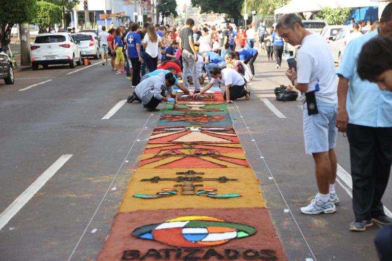 Na 13 de maio, fiéis de 48 igrejas confeccionam tapete de Corpus Christi na Capital