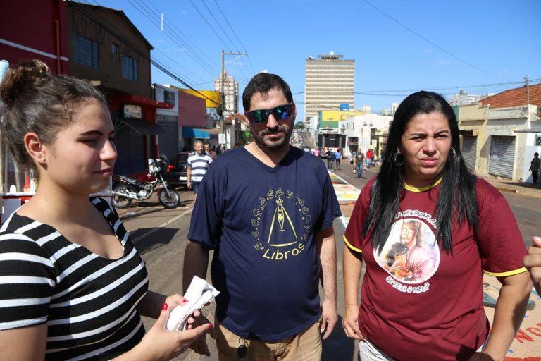 Fiéis com surdez se sentem cada vez mais incluídos nas atividades de fé e espiritualidade
