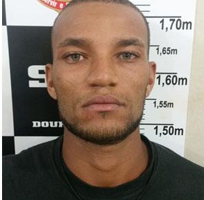 Jovem é executado a tiros enquanto fazia vendas para igreja em bairro