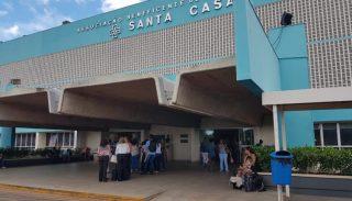 Com 270 na fila e verba do Ministério da Saúde, Estado mantém terceirização da radioterapia