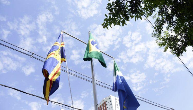Desfile começa em Campo Grande com público que quer passar patriotismo às próximas gerações
