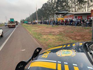 ‘Perdeu a motinha': PRF aborda motociclistas na BR-163 e apreende 20 veículos