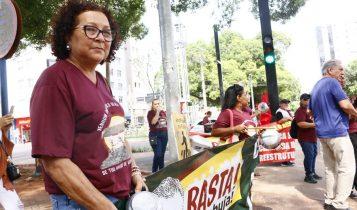 Paralisação de professores tem 'panfletaço' e ato contra Azambuja no Centro