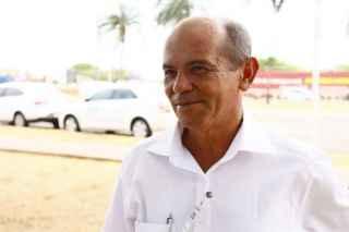 Táxi, Rodar ou aplicativo: 'briga' por clientes continua no aeroporto de Campo Grande