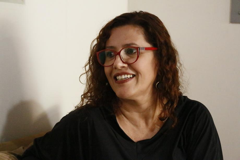 Bióloga por formação e pintora por natureza, artista plástica usa arte para mostrar a riqueza do MS