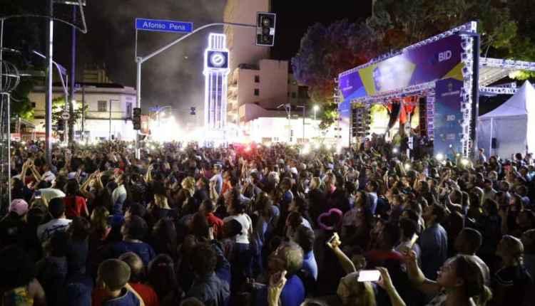 Com shows e  participação popular, nova Rua 14 de Julho é inaugurada