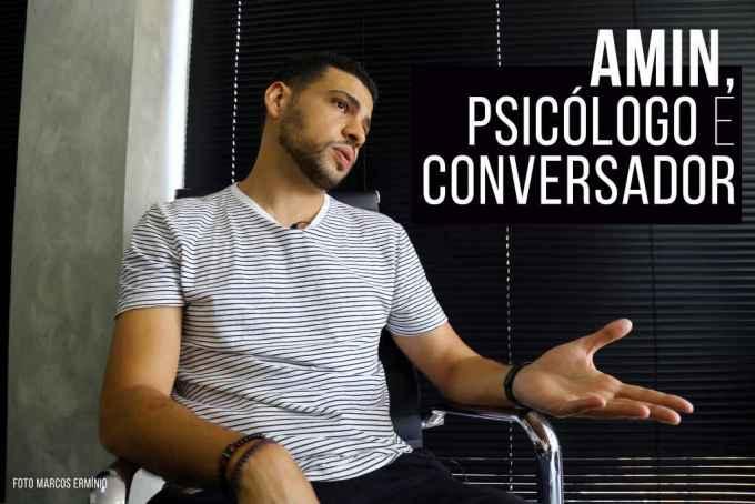 'Novo' homem conversa mais, não prioriza o futebol e faz até maquiagem para defender o que gosta