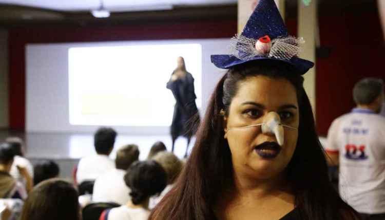 Enem 2019: professores apostam em fantasias para deixar 'aulão' mais divertido