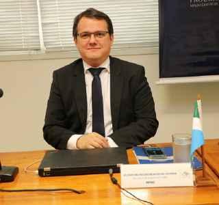 Em início de processo eleitoral, candidato de Passos se afasta de cargos no MPMS