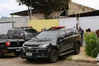 Quadrilha que escavou túnel para roubar banco pretendia passar fim de ano em casa