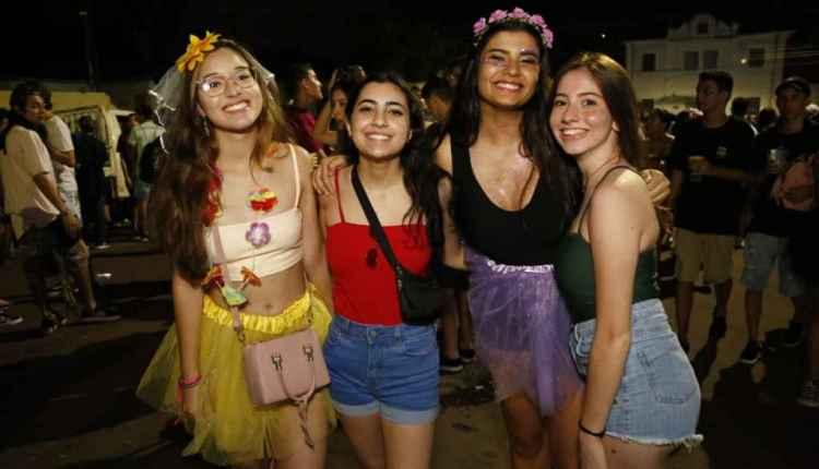 Último dia de carnaval reúne crianças e foliões que ‘bebem menos'