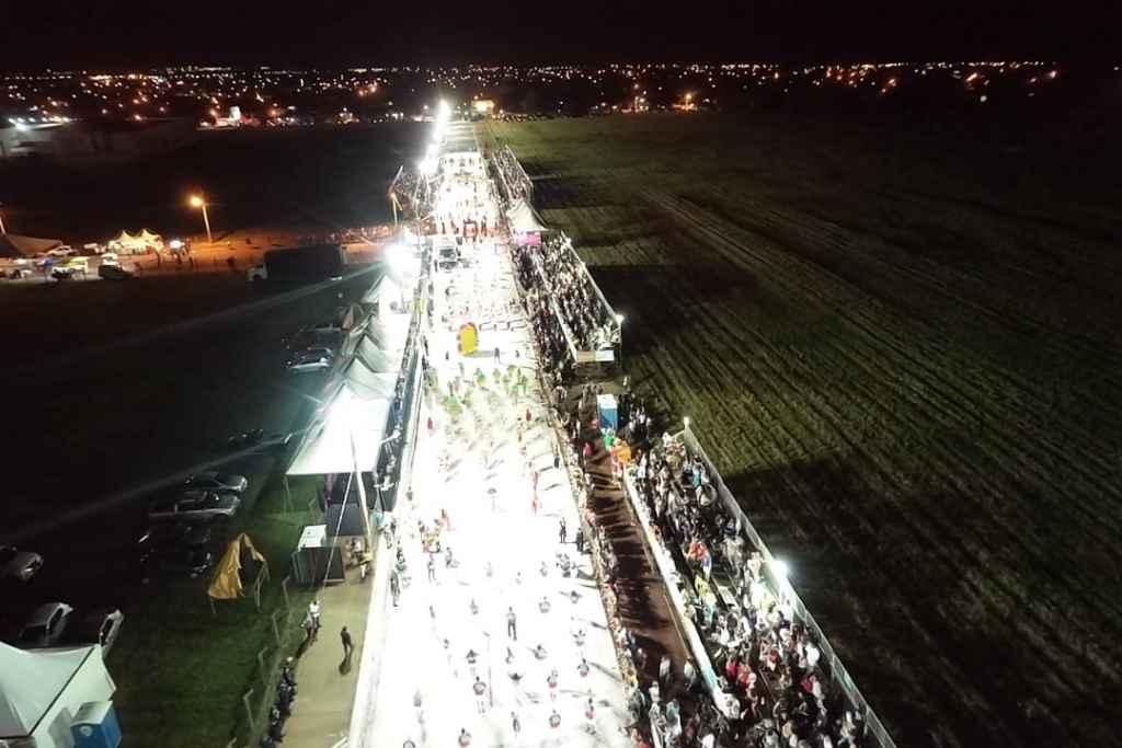 Carnaval de rua se 'despede' na Esplanada com 35 mil foliões