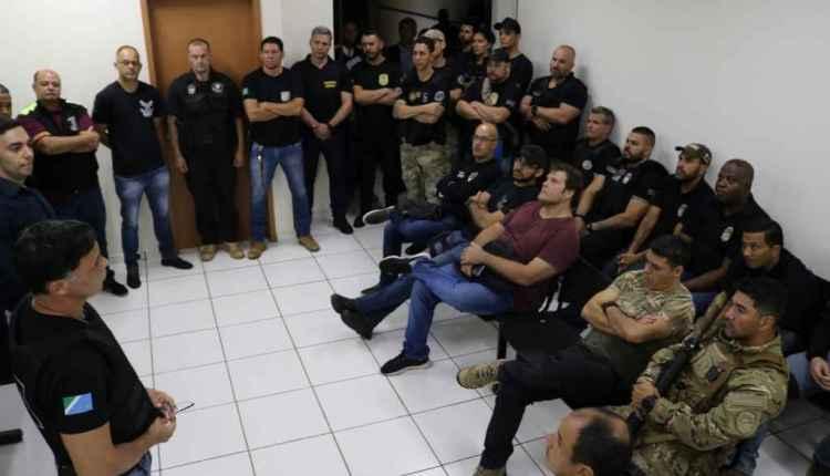 Carros com som alto são apreendidos em operação na Avenida Ceará durante a madrugada