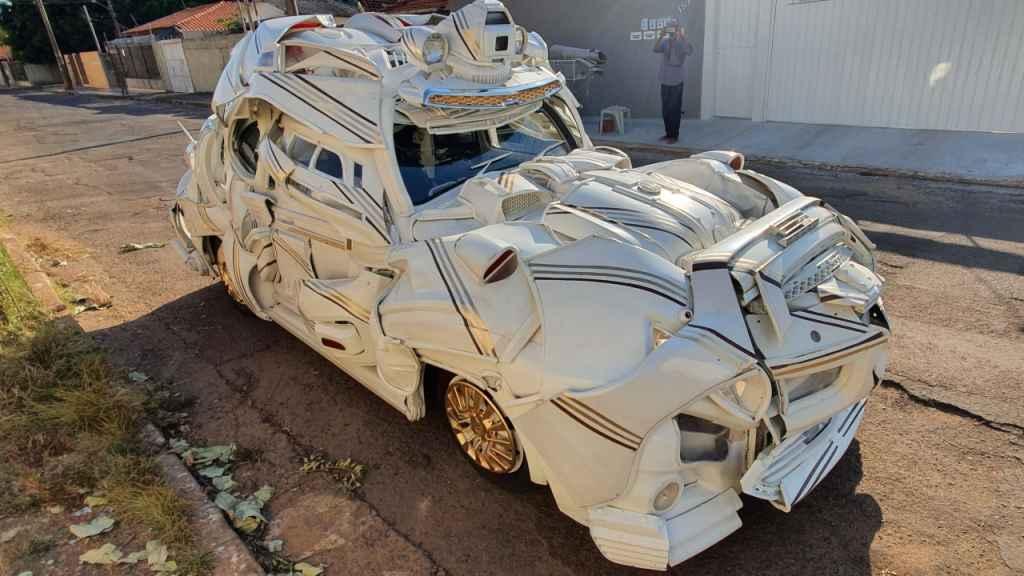 Por necessidade, criador está vendendo o Fusca 'Transformer': você compraria?