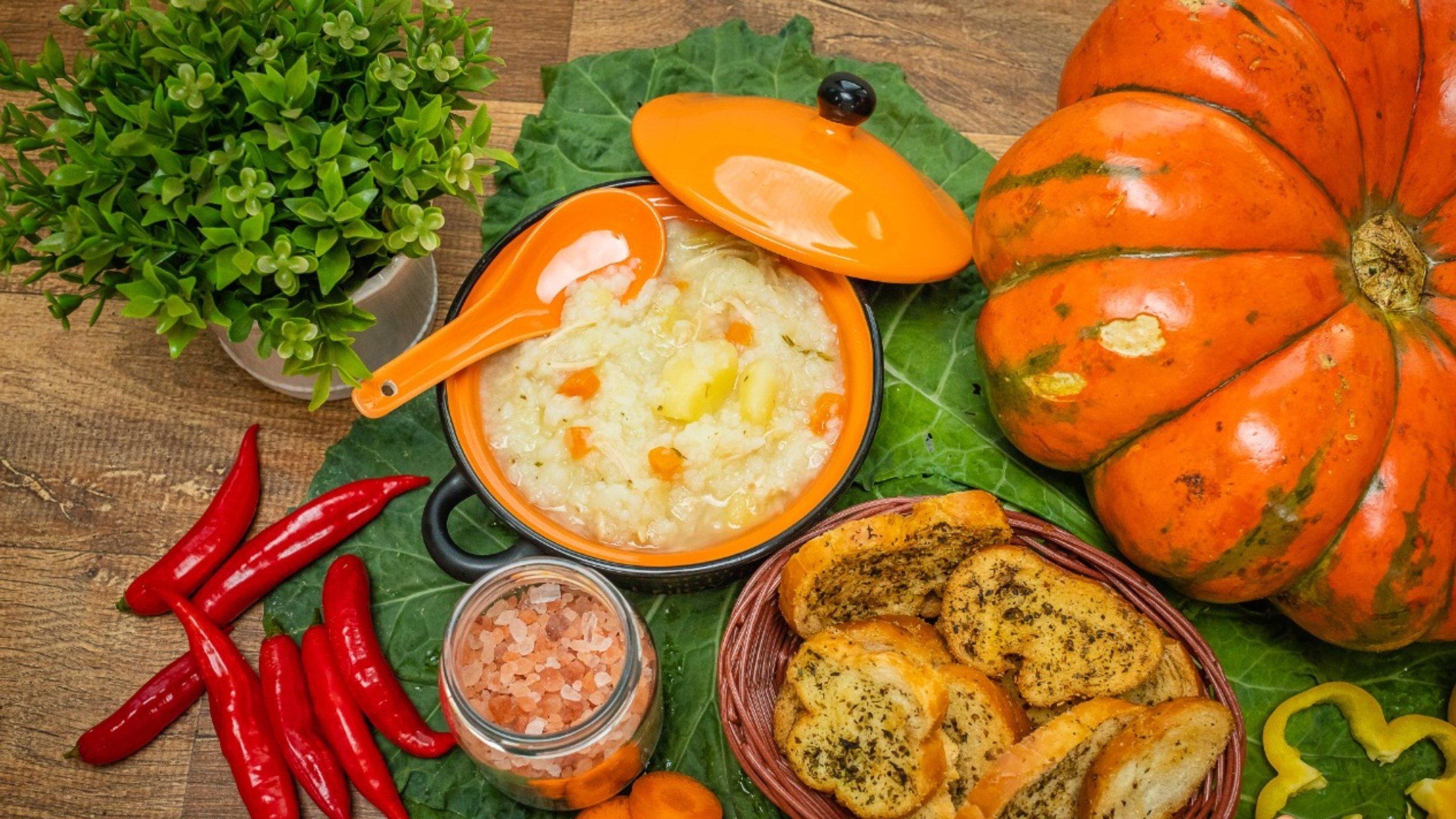 Peça Delivery! Caldin Caldos tem 15 tipos de Caldos, Sobá, Yakisoba e outras delícias
