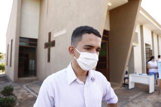Inovação: Corpus Christi tem tapete com desenhos de crianças e procissão