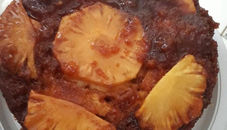 Com venda de frangos assados no Nova Lima, ela realizou sonho de se tornar confeiteira