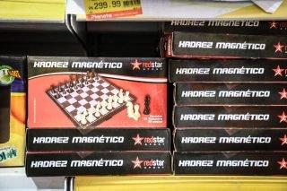 Jogos de tabuleiro clássicos são febre durante a quarentena em família