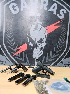 Irmãos do tráfico são presos com 3,1 toneladas de maconha, armas e munições